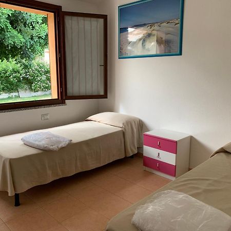 Casa Vacanze Stella Marina Monte Nai Bagian luar foto